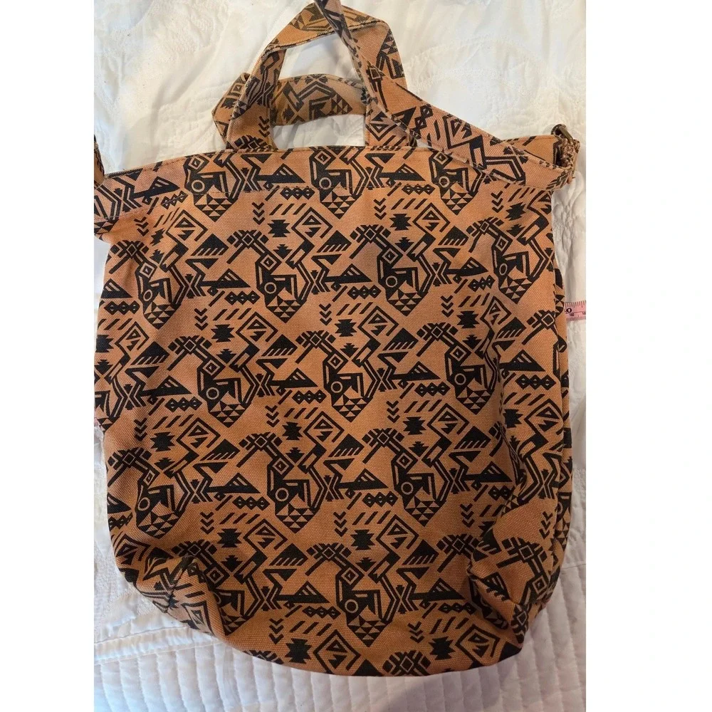 Kavu Canvas Sling‎ Bag Tan Black Geo Print True Outdoor Wear Adjustable Strap